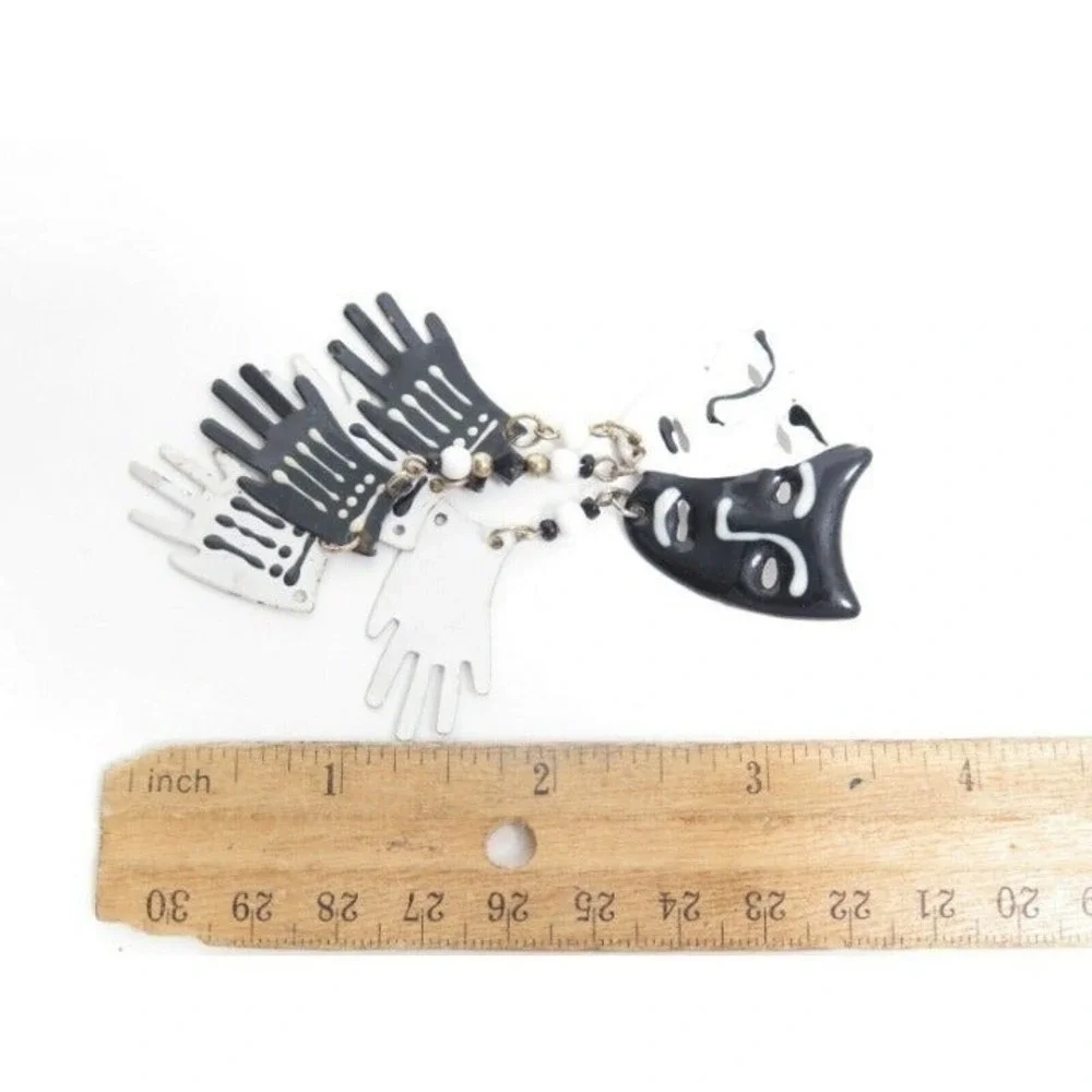 VINTAGE COMEDY TRAGEDY DRAMA MASK PIN‎ BROOCH